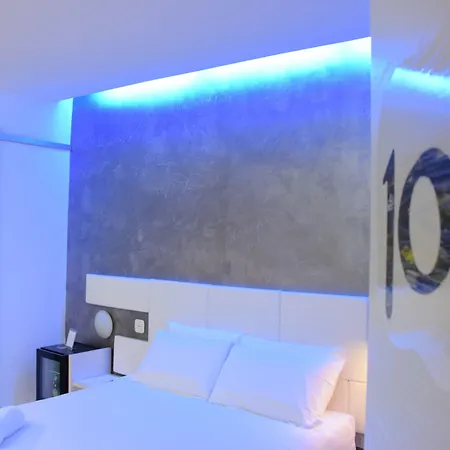 Design&art Pie' - Elegant Near The Pantheon, Calm & Penzion