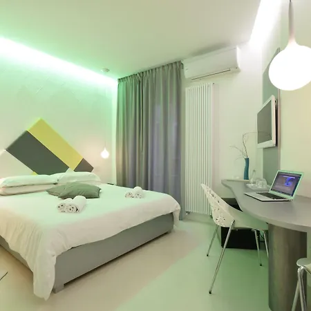 Penzion Design&art Pie' - Elegant Near The Pantheon, Calm &