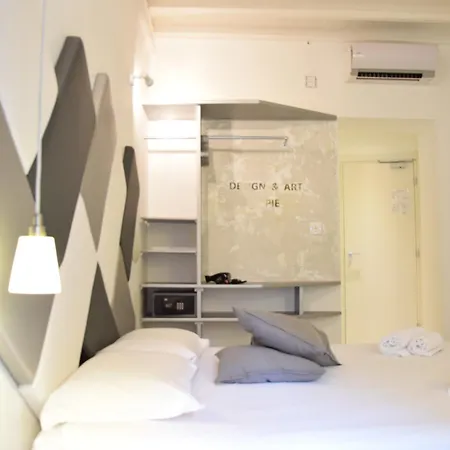 Design&art Pie' - Elegant Near The Pantheon, Calm & בית הארחה