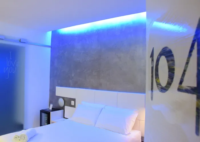 Design&art Pie' - Elegant Near The Pantheon, Calm & Pensionat