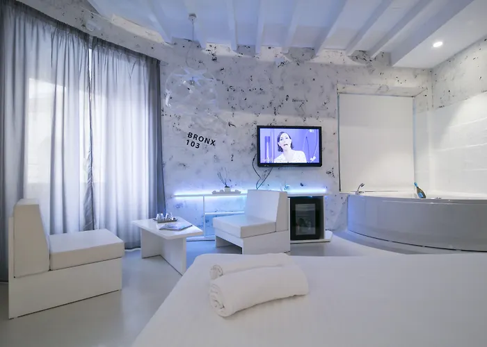 Pensionat Design&art Pie' - Elegant Near The Pantheon, Calm & Rom