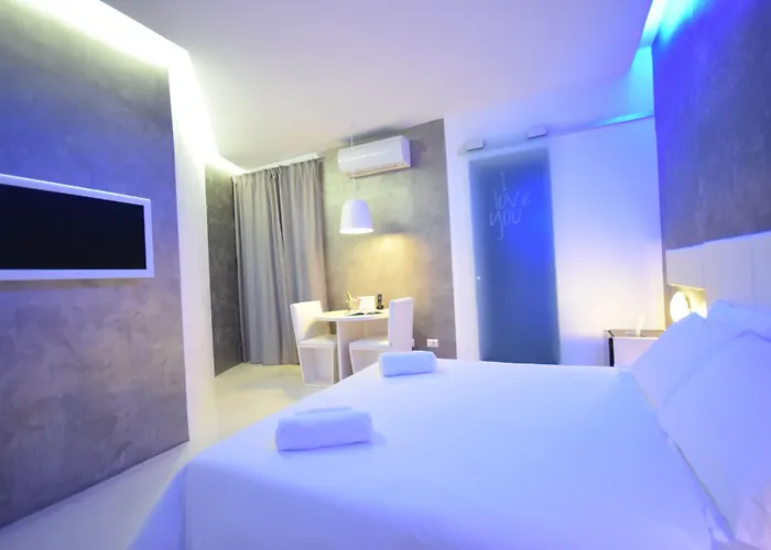 Design&art Pie' - Elegant Near The Pantheon, Calm & Pensionat