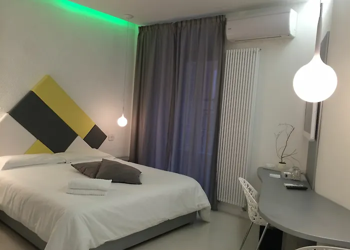 Design&art Pie' - Elegant Near The Pantheon, Calm & Pensionat